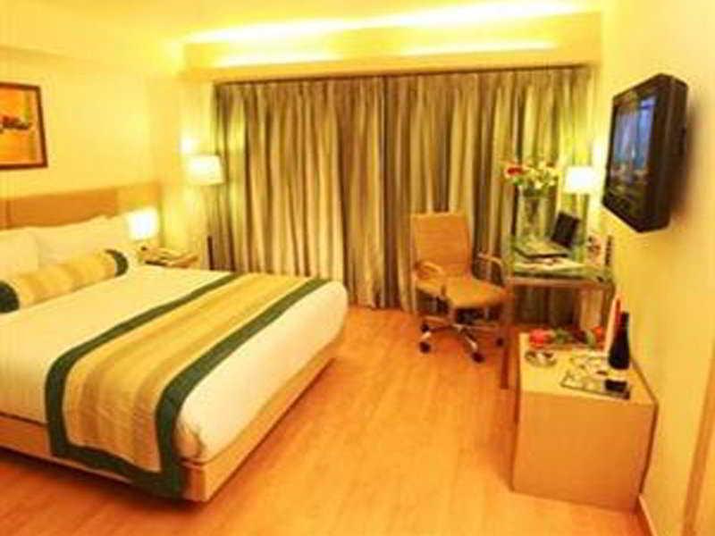 Comfort Inn Gsk Amritsar Exterior foto